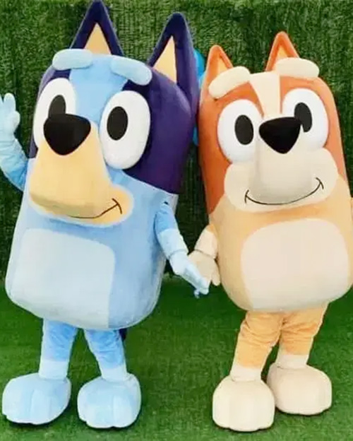 Bluey and Bingo At Monk Park Farm