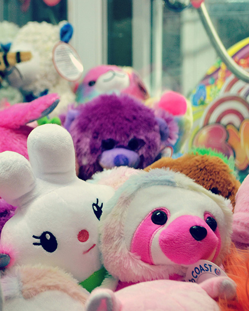 £1 Clothes & Toy Sale