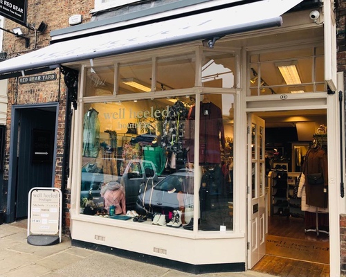 a ladies clothing and footwear boutique in Thirsk offering a range of carefully selected quality brands along with a personal service.